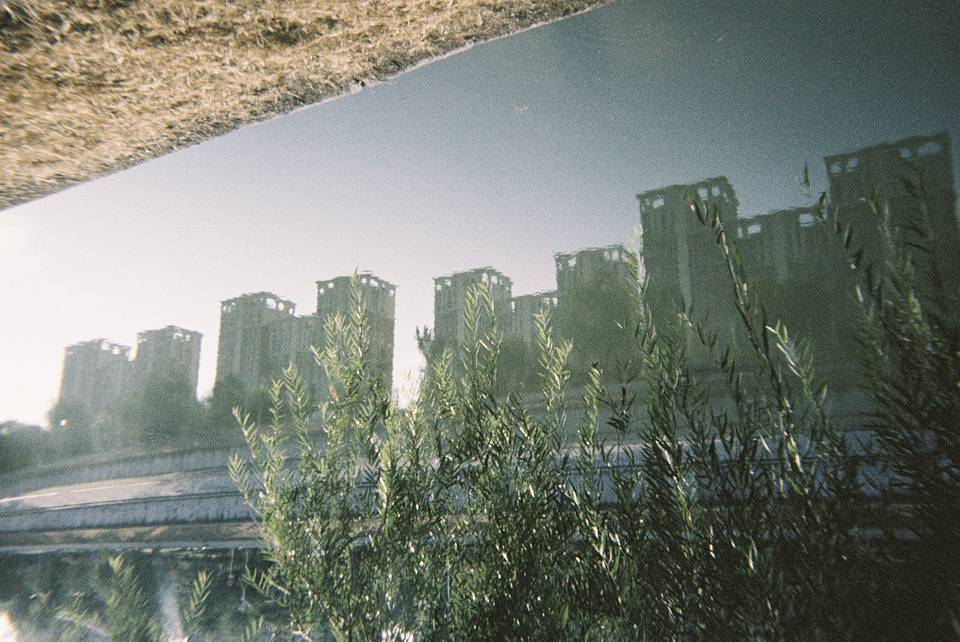 © 瓮婉清 ｜ 使用 Lomography Simple Use 易拍胶片相机（LomoChrome 大都会负片）拍摄