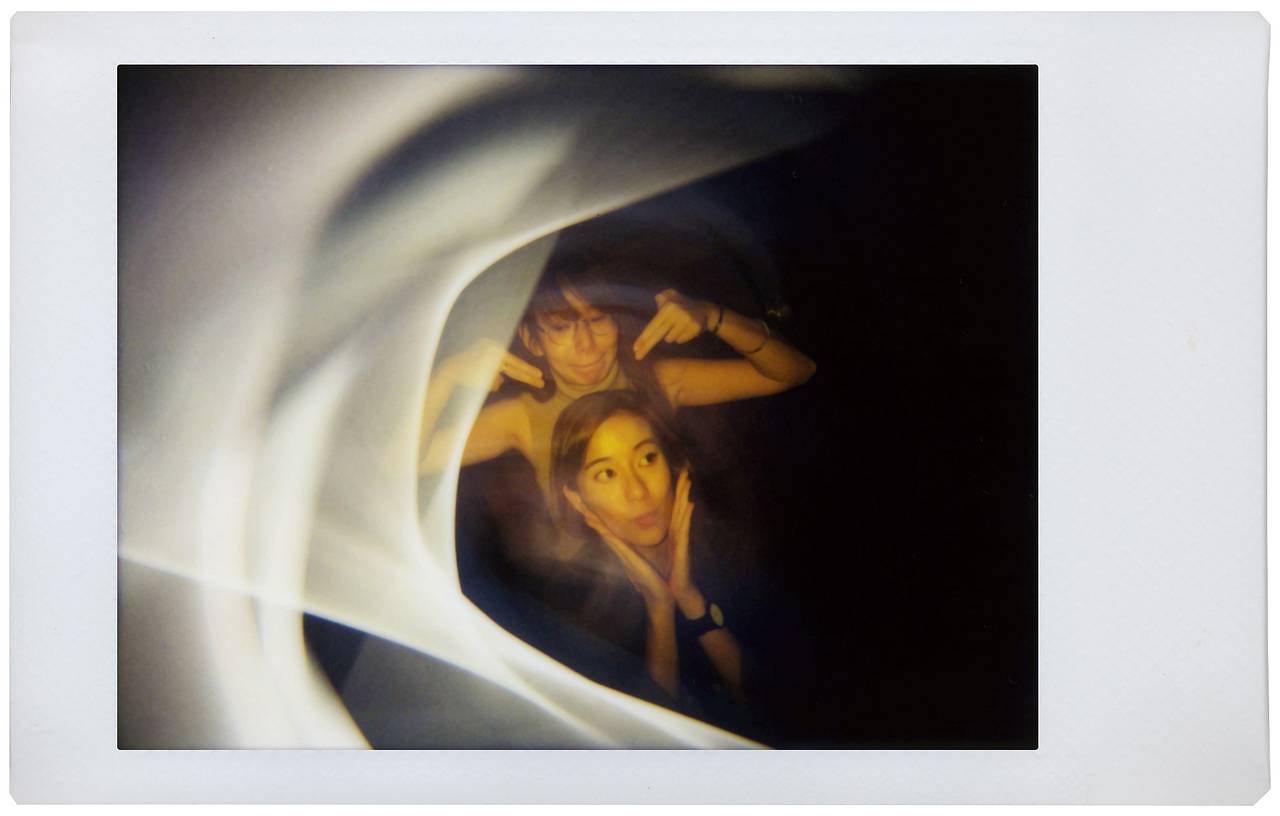 Lomography 提供最具实验性的拍立得相机 － 拥有不同的拍摄方式，让你自由地创作。