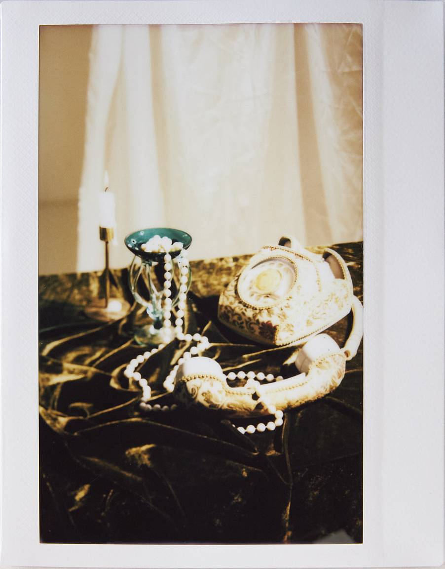 由 Mahnoosh Niakan 使用 LomoGraflok 4×5 拍立得机背拍摄