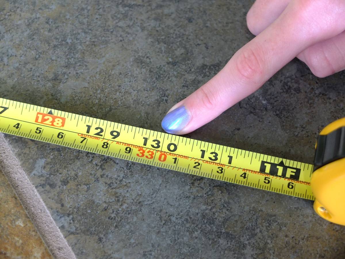 Measure Distance Using Arms Easy Distance Guessing at an Arm's Length · Lomography