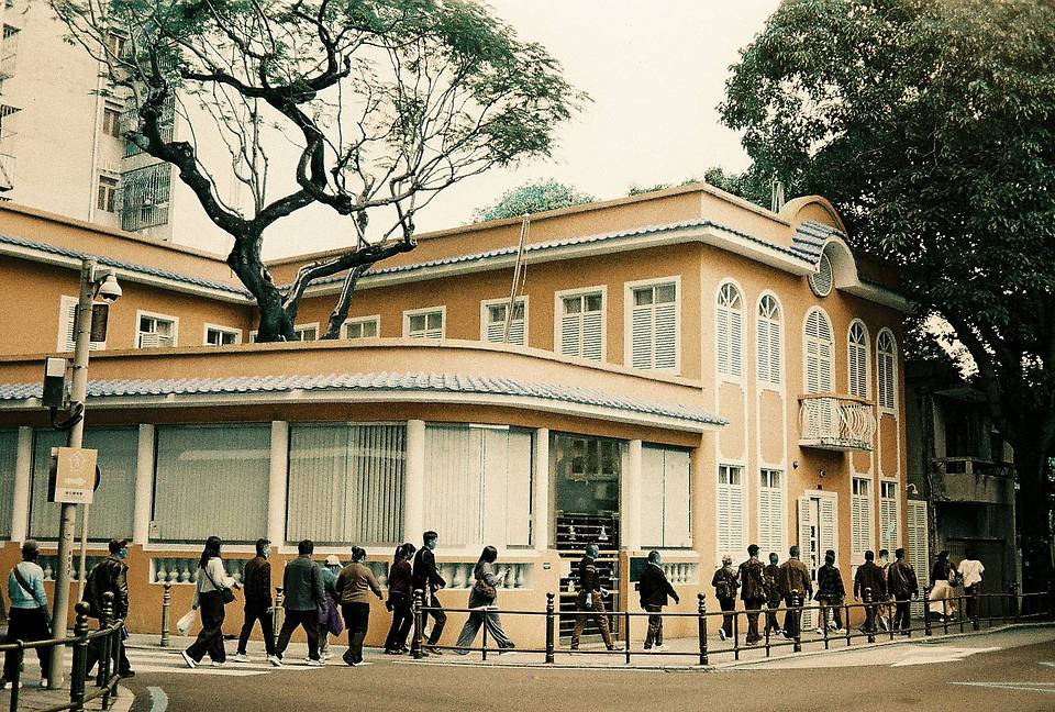© Ronald  | Shot on LomoChrome Turquoise XR 100-400 135 绿松石胶卷