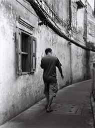 Lens: Tōkyō Kogaku Topcor Professional 105mm f/3.5 · Lomography