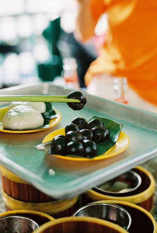 【LomoChrome Classicolor ISO 200 35mm 彩色負片】@vconv：川龍村的風景，香港的溫度