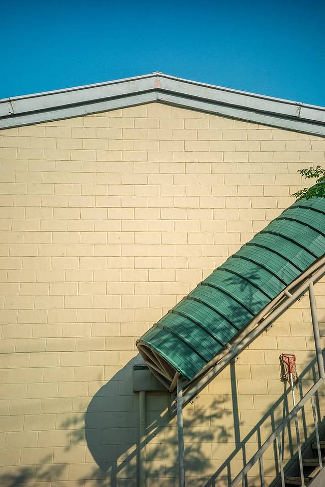 照片由 Fourth Barleta 使用 Lomo LC-A Minitar-1 艺术镜头 32mm f/2.8 拍摄