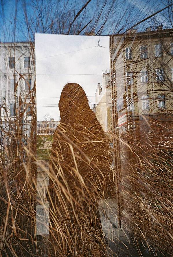 © Elisa Parrino | 使用 LomoApparat 21mm 阿帕赫超广角胶片相机进行多重曝光