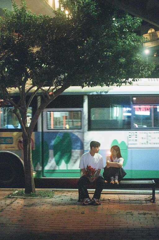 Young Love on Film: Harae Photo Develops Color Film with the Lomo Daylight Developing Tank 