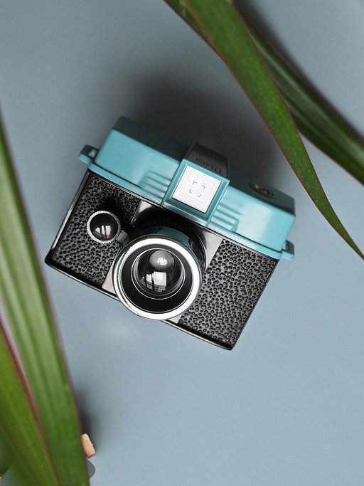 Take Beautiful 110 Film Square Shots With This Miniature Interchangeable Lens Camera!