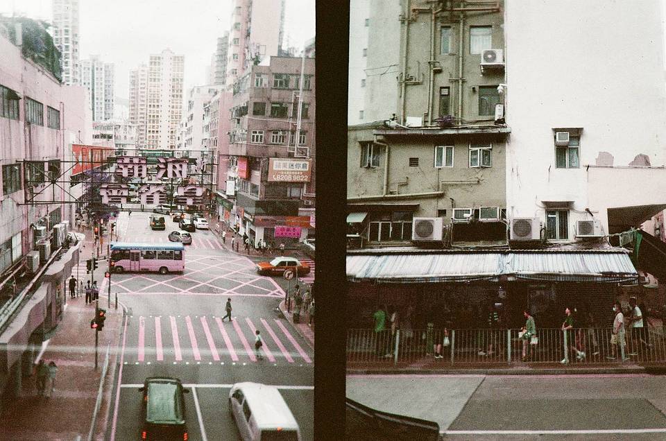 ©️ @film.not.movie ｜ LomoChrome Purple ISO 100–400 135 紫调负片 &amp; LomoChrome Metropolis 135 大都会胶卷