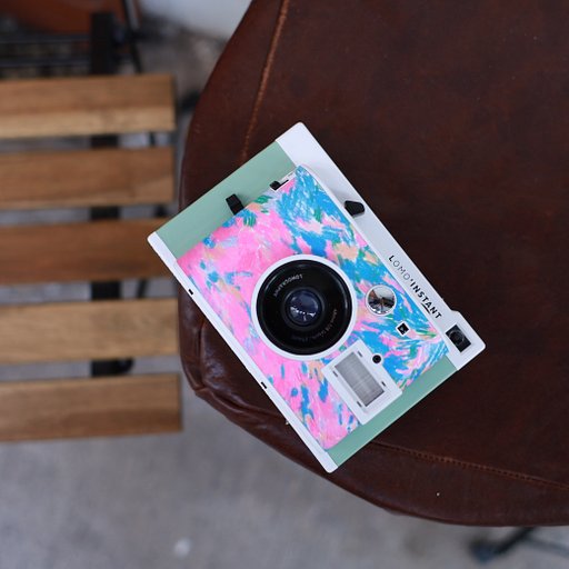 韓國藝術家 Song-E x Lomo'Instant 拍立得相機