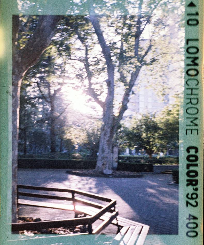 Credits: 吴越 Betty 朱怡周｜ LomoChrome Color '92 ISO 400 110 日落版、 Lomography CN Tiger 110 负片胶卷