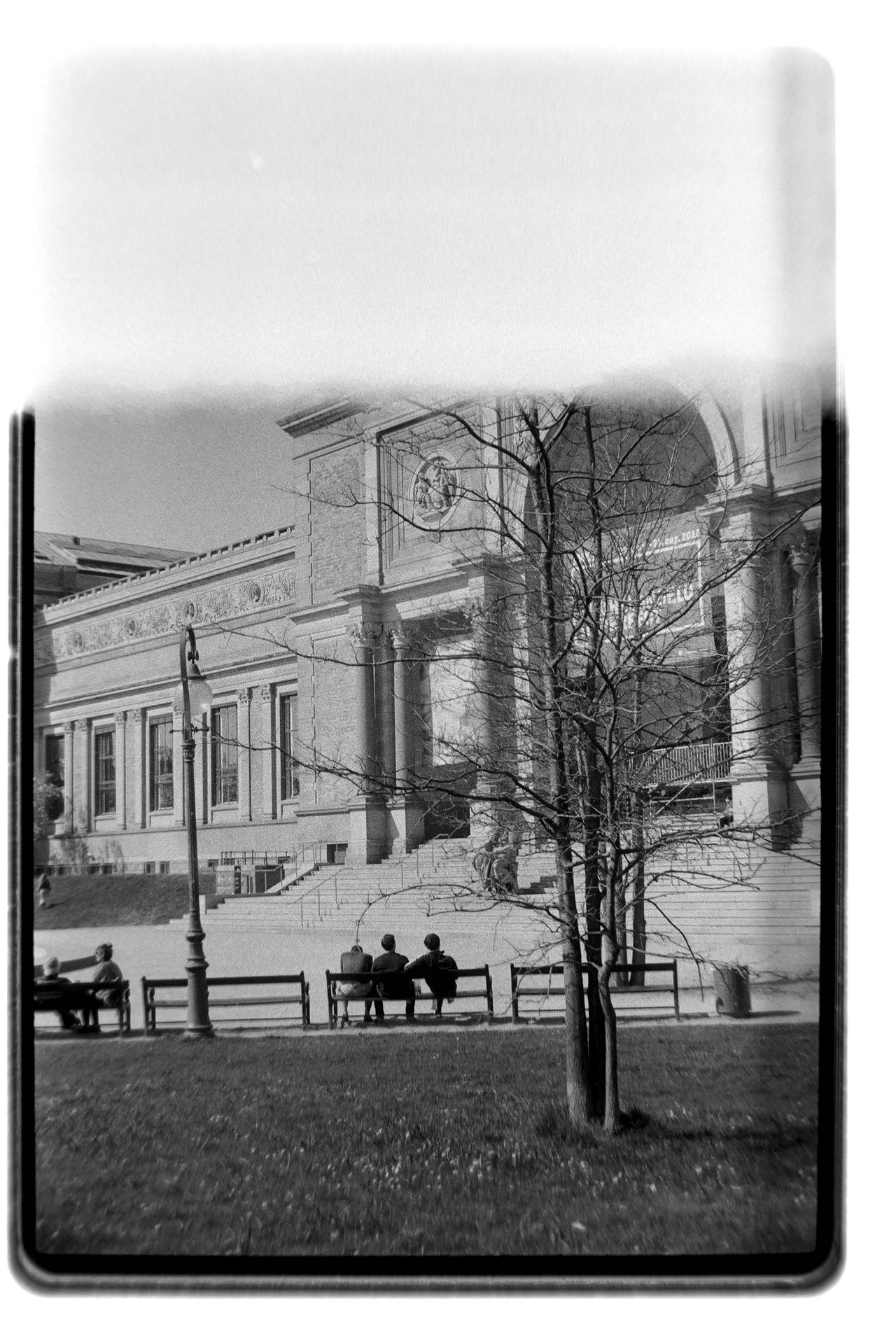 SMK – 丹麦国家美术馆（SMK – National Gallery of Denmark） 是丹麦最大的艺术博物馆，馆藏涵盖约 1300 年至今的丹麦及国际艺术作品。除了常设展之外，博物馆还会举办轮换展览，并定期推出像 SMK Fridays 这样的特别活动。( Photo by sungsamorn )