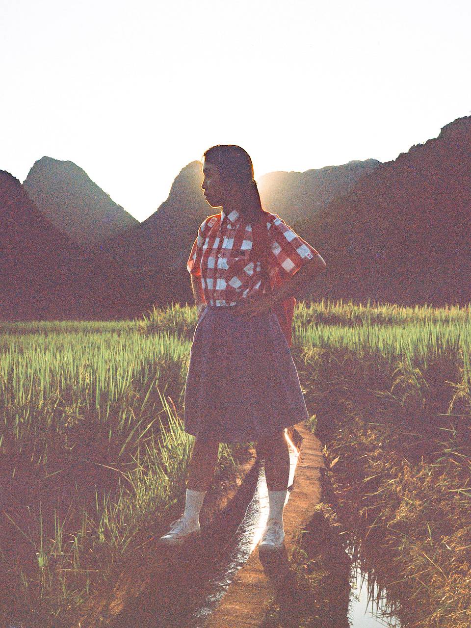 © 空调水 | LomoChrome Color '92 ISO 400 120 日落版