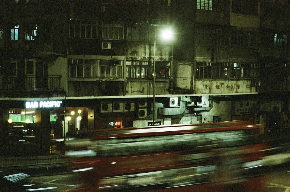 ©️ @film.not.movie ｜ LomoChrome Purple ISO 100–400 135 紫调负片 &amp; LomoChrome Metropolis 135 大都会胶卷