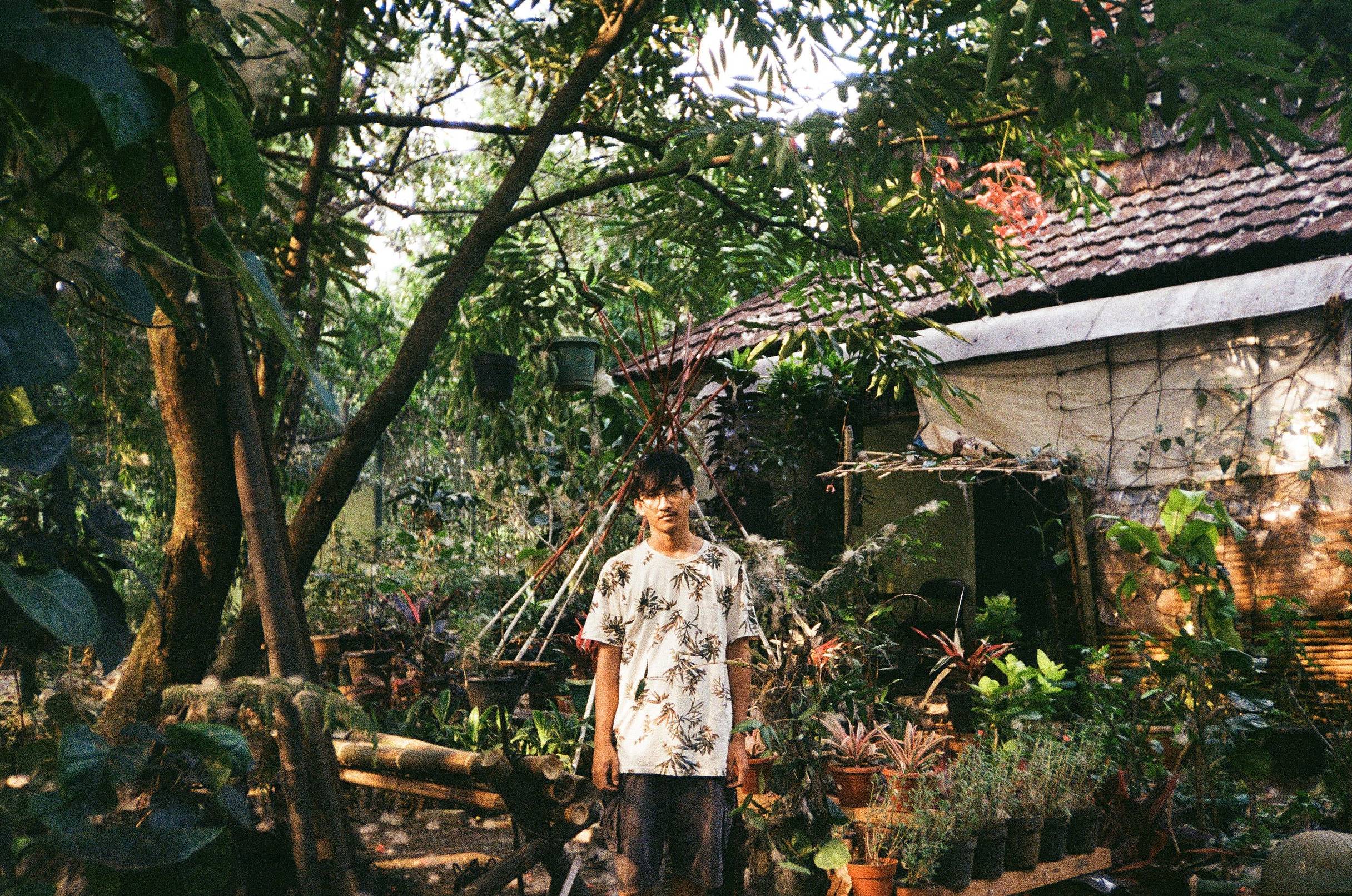 22895275 — mmmcv25 · Lomography