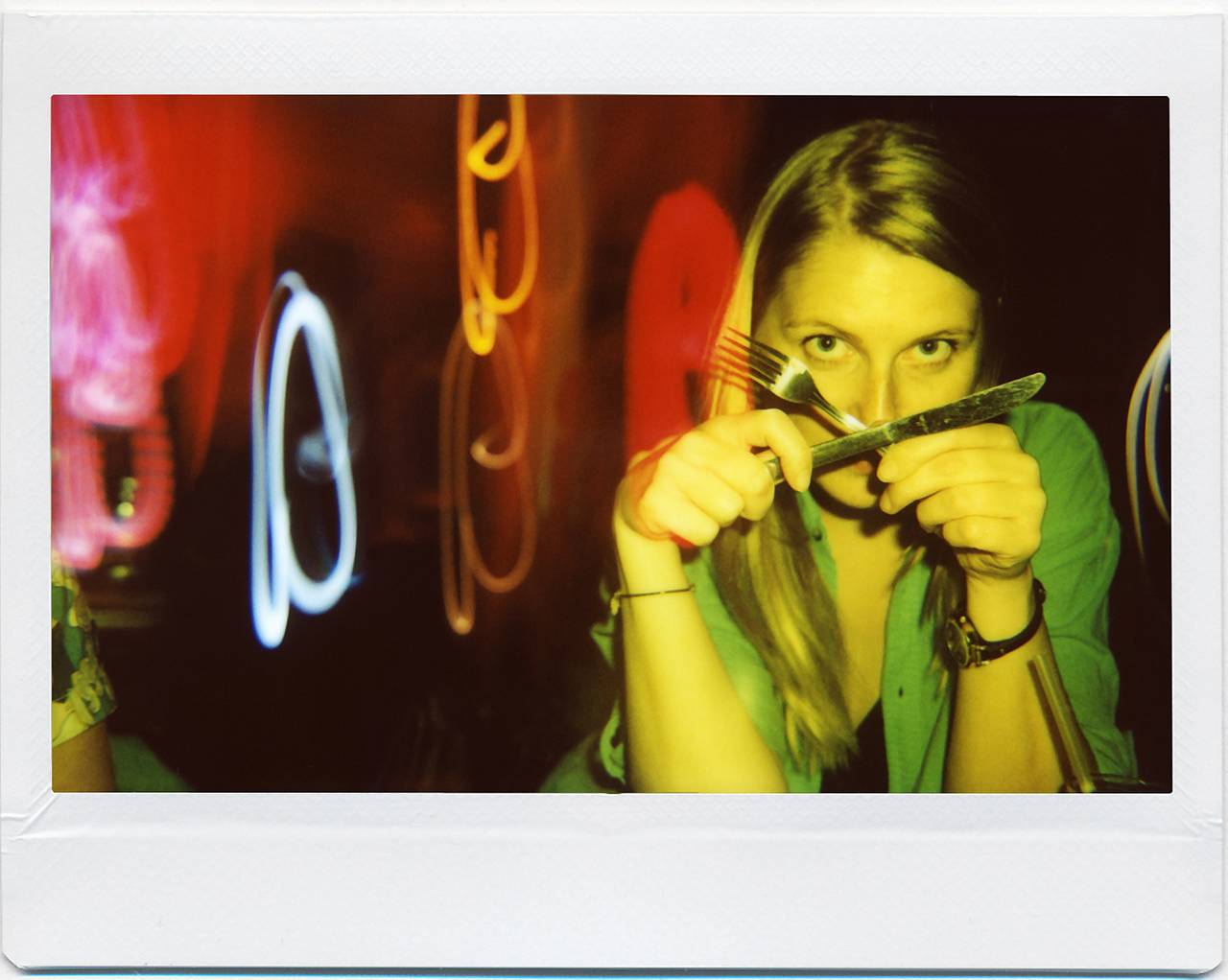 闪光灯用颜色滤片 - 好好利用随 Lomo'Instant Wide 附送的颜色滤片，将这台优秀相机的功能发挥到极致！