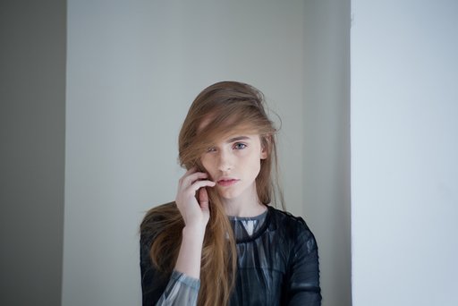 Fantastic New Photos from Studio TM with the Petzval Lens!