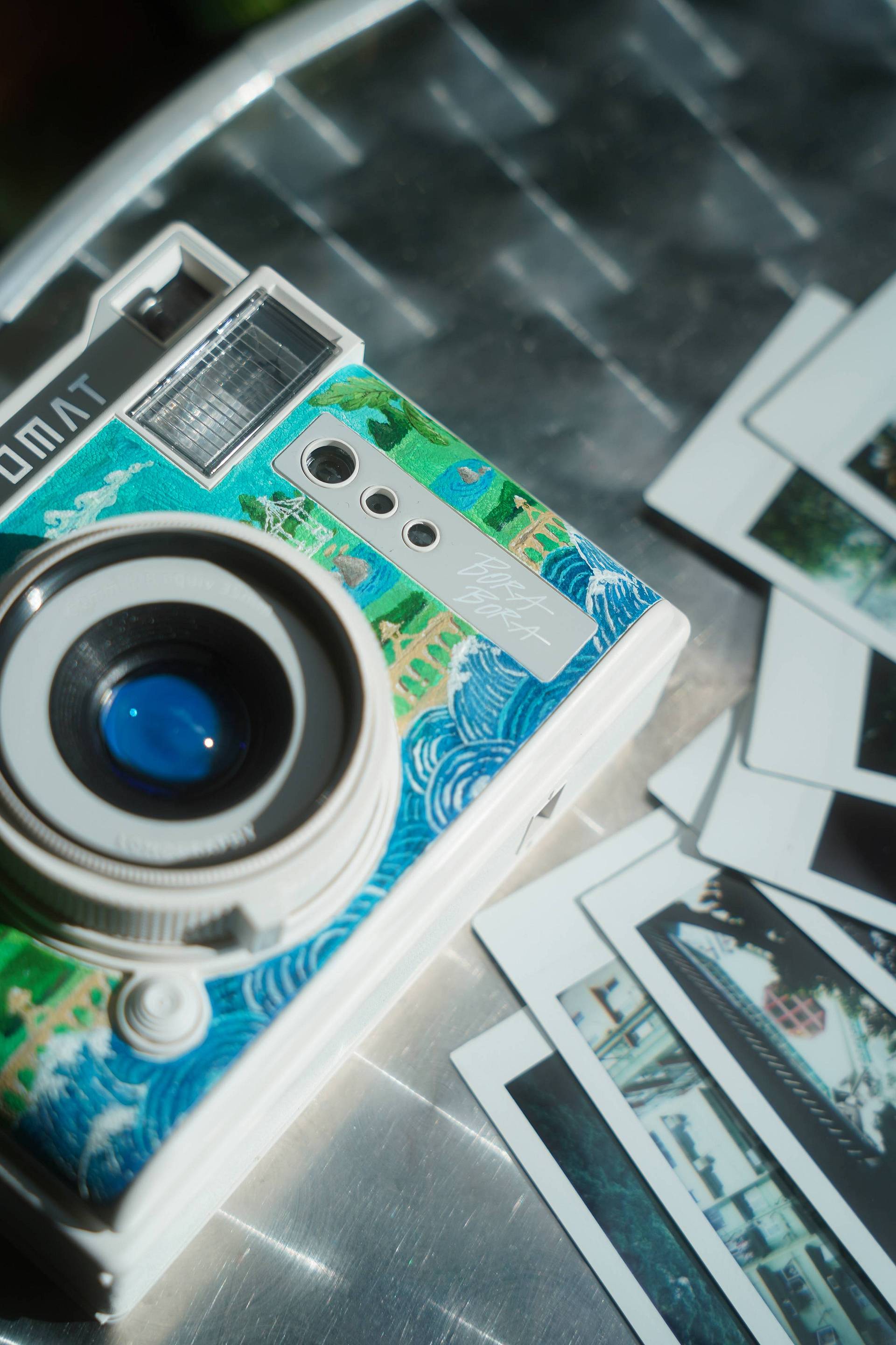 ©️ Enoch Wong ｜ Lomo’Instant Automat 拍立得相机－白色版本