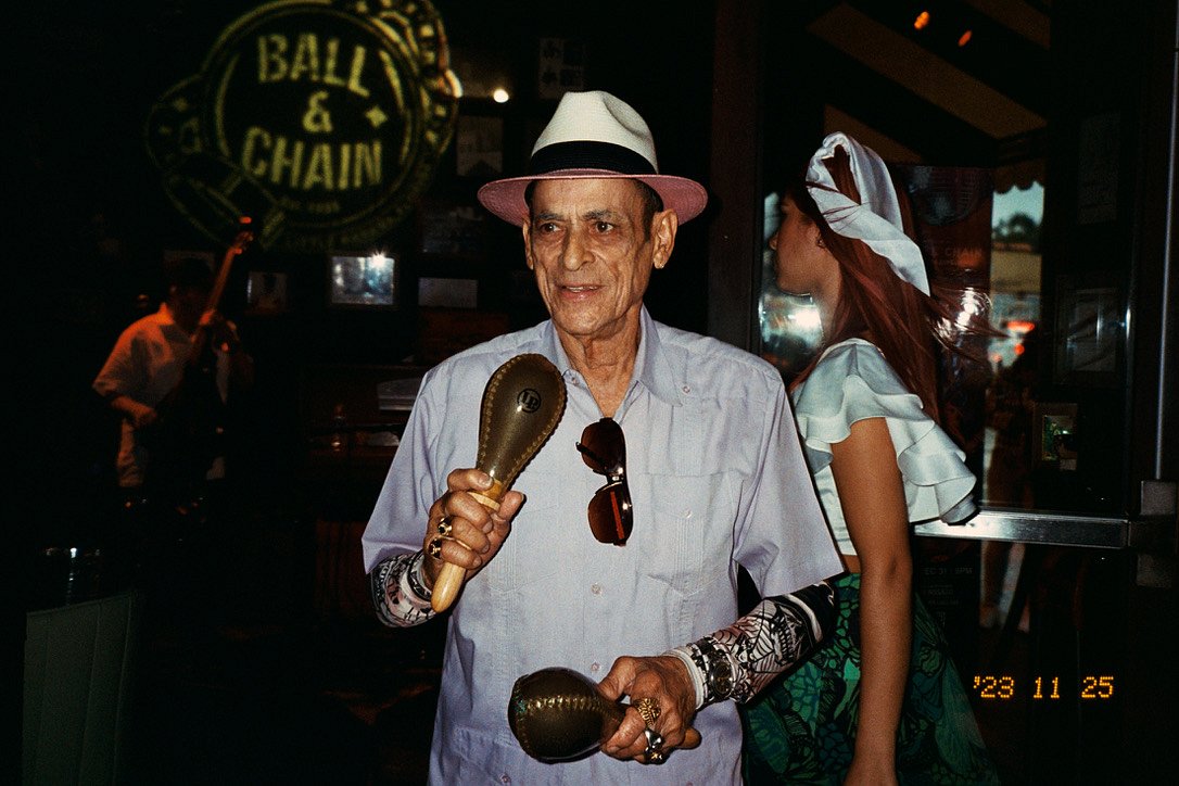 Camera: Canon Sure Shot 76 Zoom · Lomography