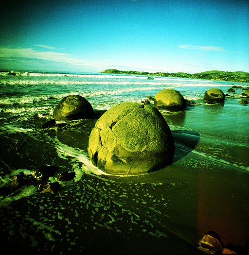 Moeraki Boulders: Are These Alien Eggs?