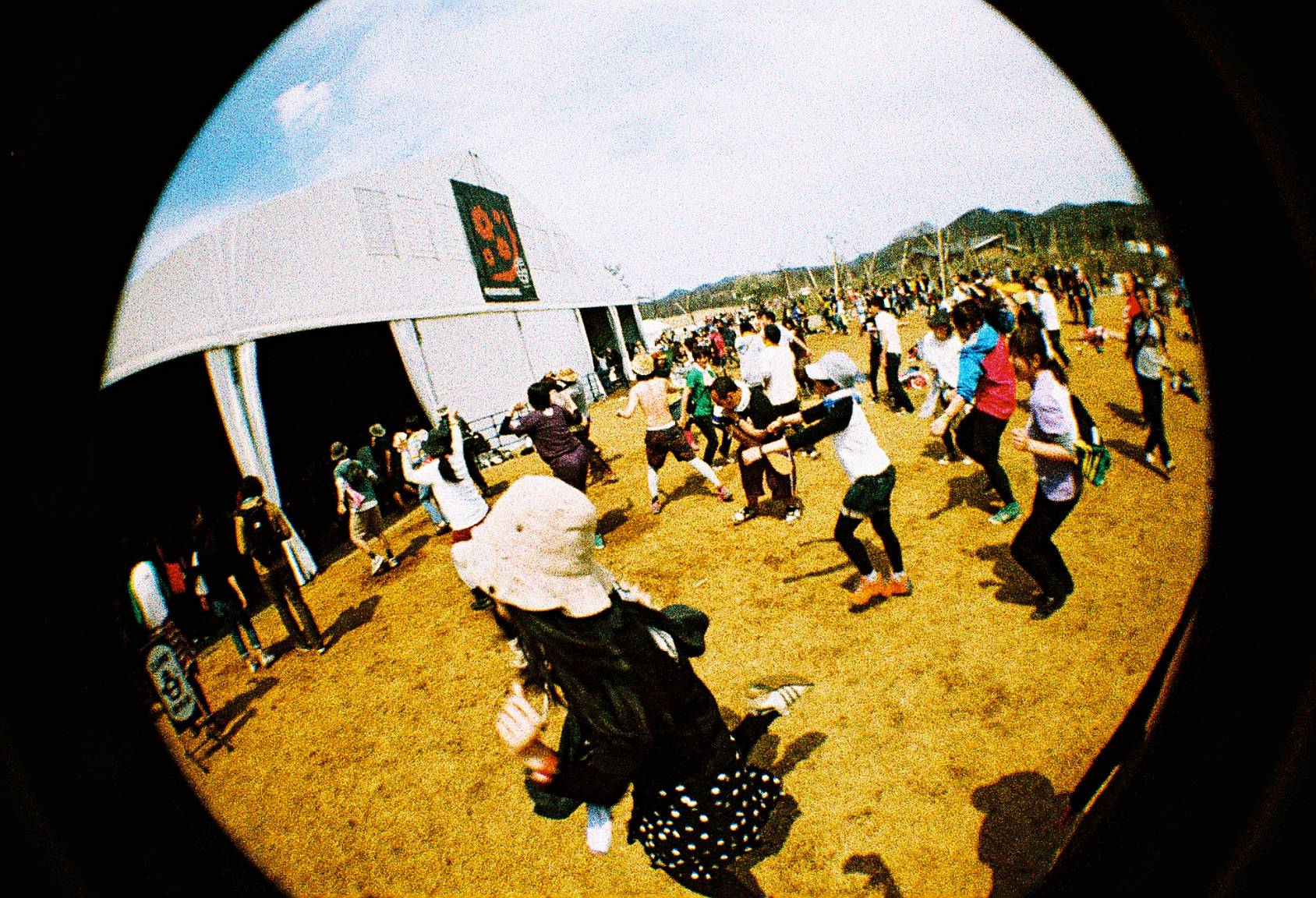 スタッフレビュー：Fisheye 2 · Lomography