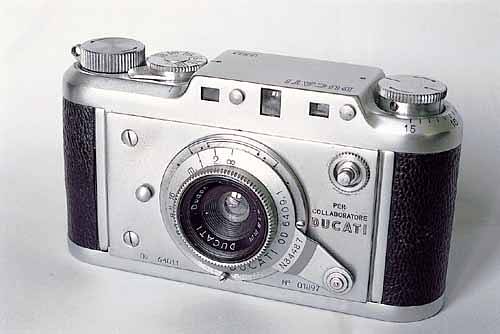 Lomopedia: Ducati Sogno · Lomography
