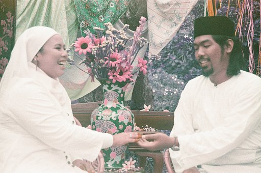 Love in Analogue: Malaysian Weddings On Film by @armantrio 