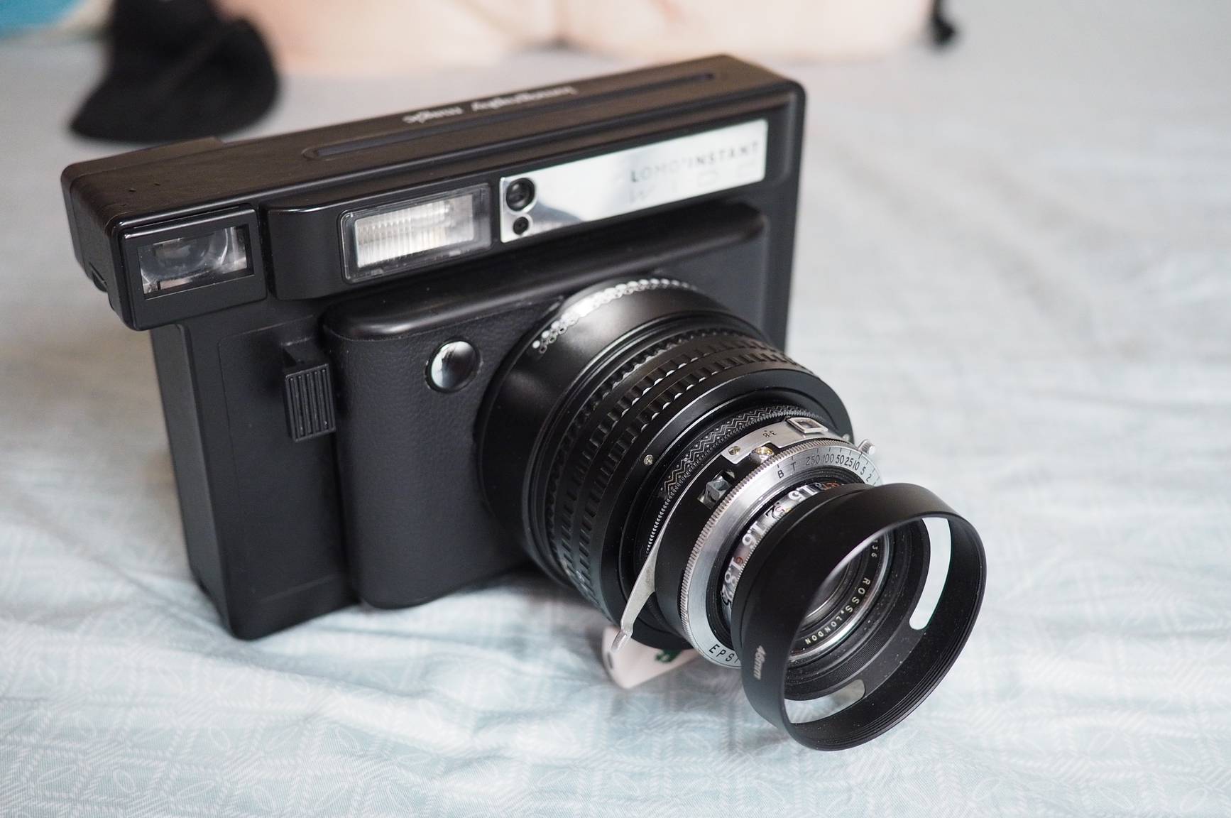 実験】Lomo'Instant Wideにビンテージレンズを装着してみた。 · Lomography