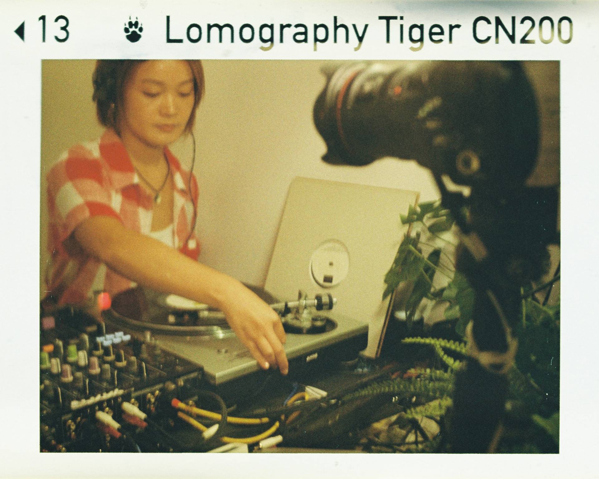 使用 Lomomatic 110 自动玻璃镜头胶片相机连闪光灯 - 贝拉乔特别版 &amp; Lomography CN Tiger 110 负片胶卷 拍摄