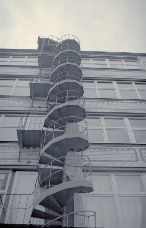 30 Weeks, 30 Cams: Week 2, Minox 35 EL