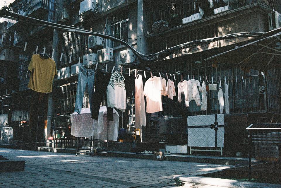 © YE | Shot on LomoChrome Color '92 ISO 400 135 日落版