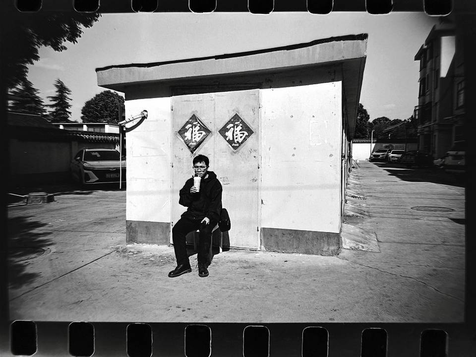 © 临万川 |  使用Lomo LC-A 120 胶片相机 &amp; Lomography B&amp;W Earl Grey ISO 100 120 黑白胶卷拍摄