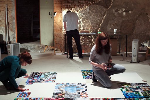 "Be An Explorer" Campaign: The Making of the 80-Meter Long LomoWall