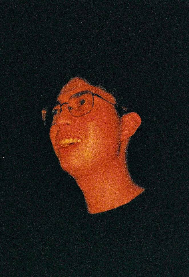 Credits: Gaebriele Gutierrez & Nate Soriano | 使用 Simple Use 拍拍乐半格畅拍胶片相机 搭配 "Lomography Redscale XR ISO 50–200 135 红调负片胶卷“:https://item.jd.com/10120852401414.html 拍摄