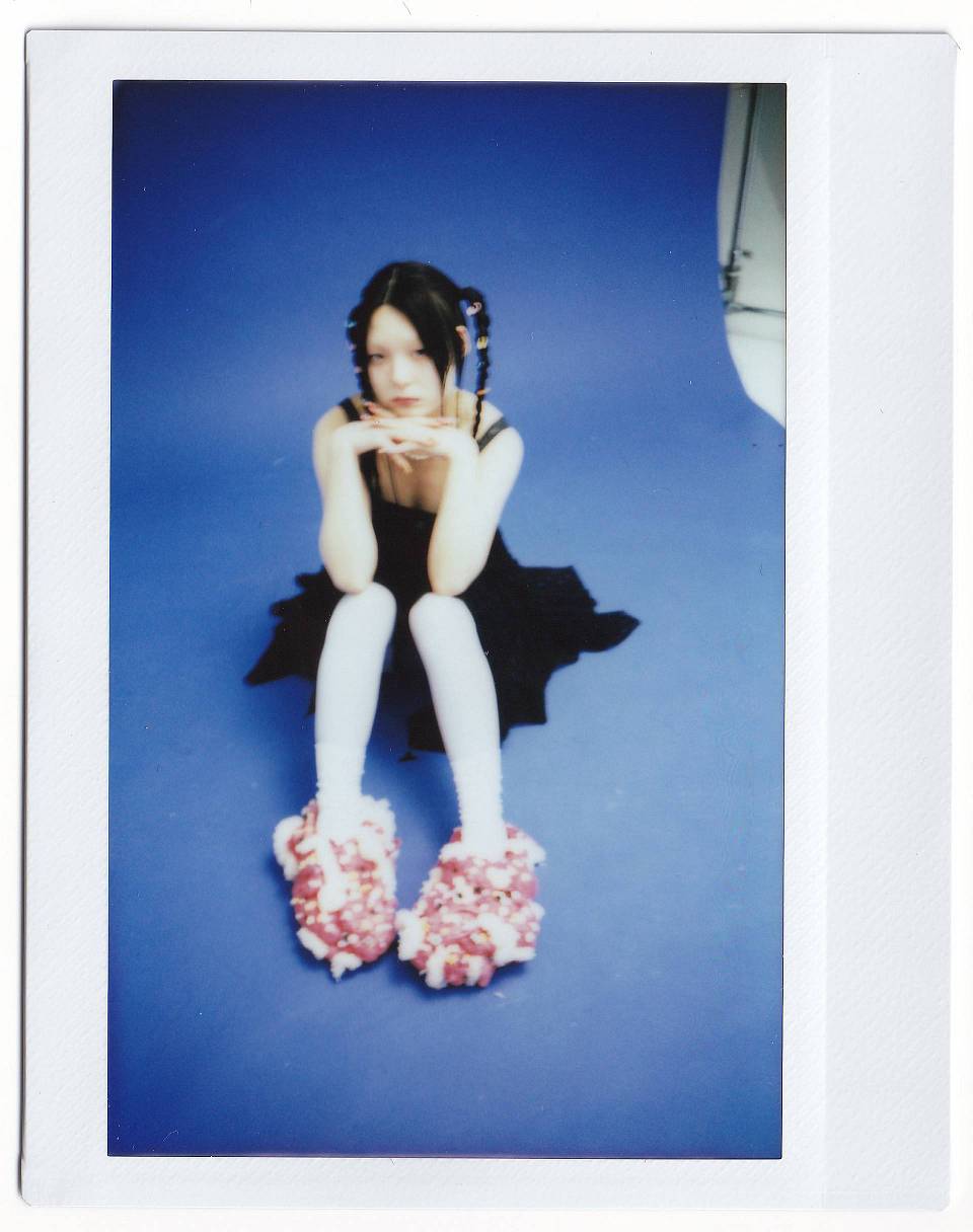Kim Kkam 对 Lomo'Instant Wide Glass 宽幅玻璃镜头拍立得相机的初印象