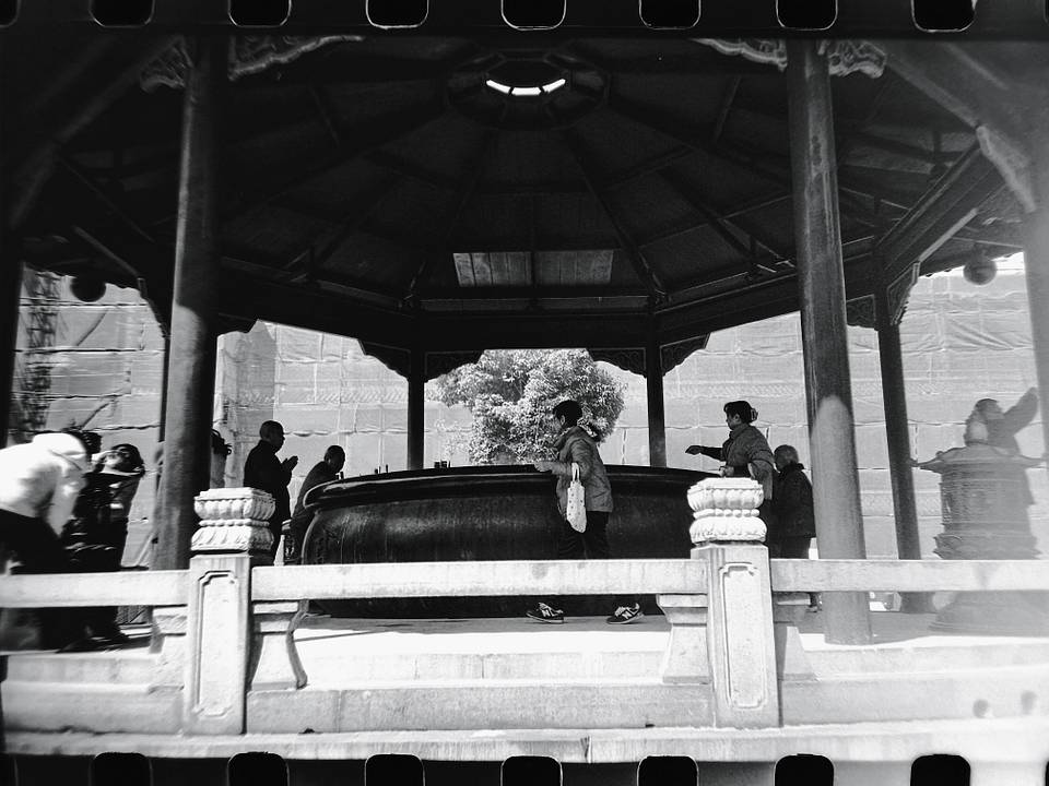 © 临万川 |  使用Lomo LC-A 120 胶片相机 &amp; Lomography B&amp;W Earl Grey ISO 100 120 黑白胶卷拍摄
