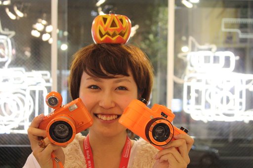 直営店ハロウィン企画 オレンジ色のドレスコードでフィルムをゲット!