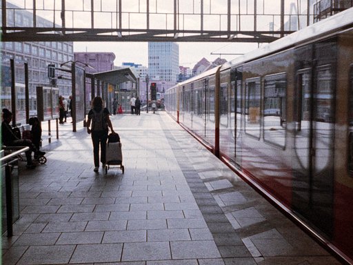 Lomography Newcomers: @tinyframetales on Form, Function, and Fun