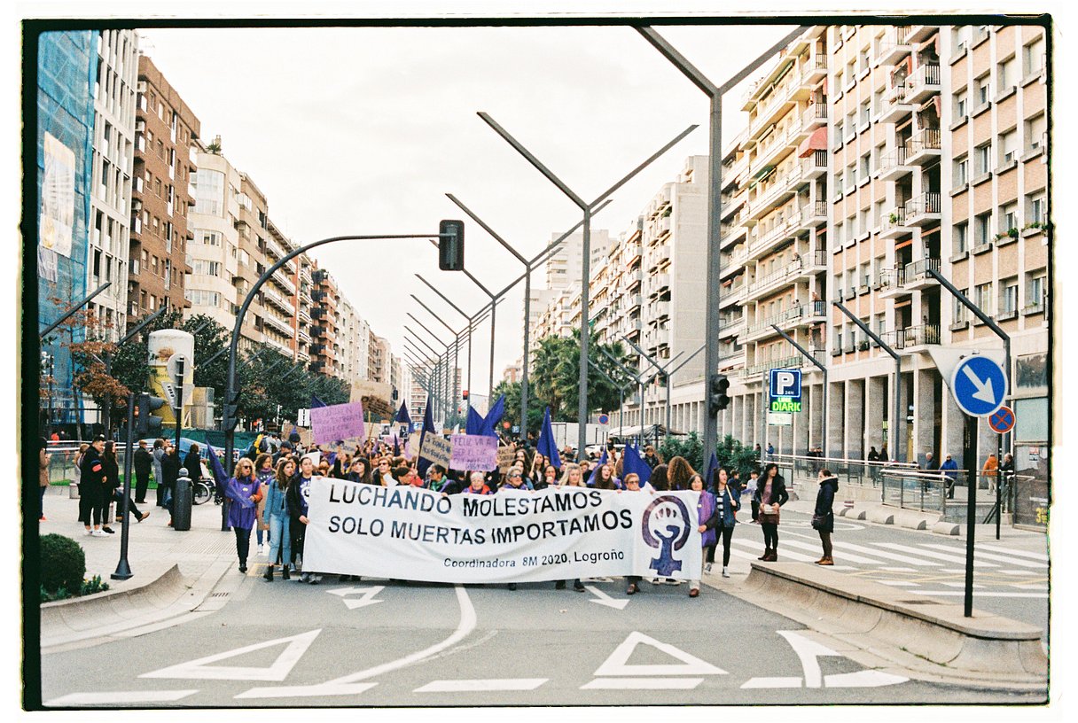 Coordinadora 24817569