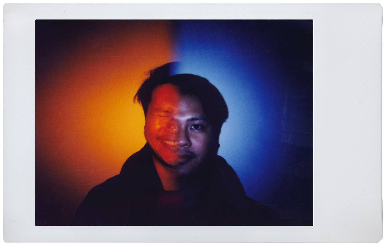 拍摄疯狂破格的多重曝光照 － Lomo’Instant 是一台能拍摄无限多重曝光照的拍立得相机！你可以在一张照片上拍摄无限个影像，制造奇幻创意效果！