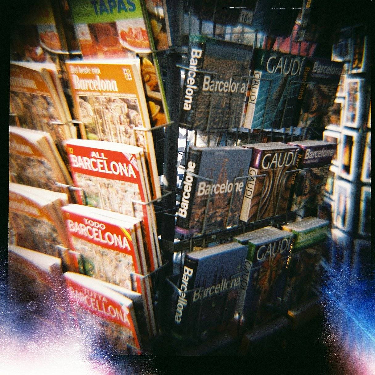 从上至下依次，Photos by 630ffrey, silvia-silvestri & lomographybarcelona