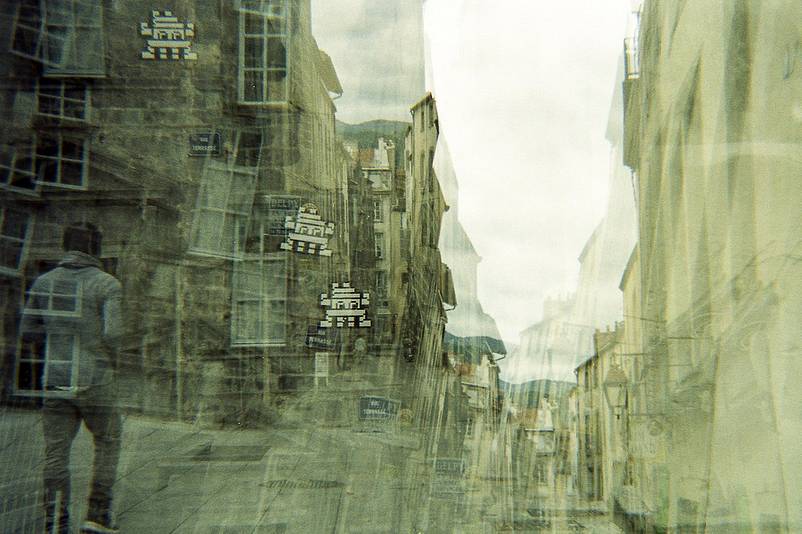 Photo by lry12 and pierredeschamps