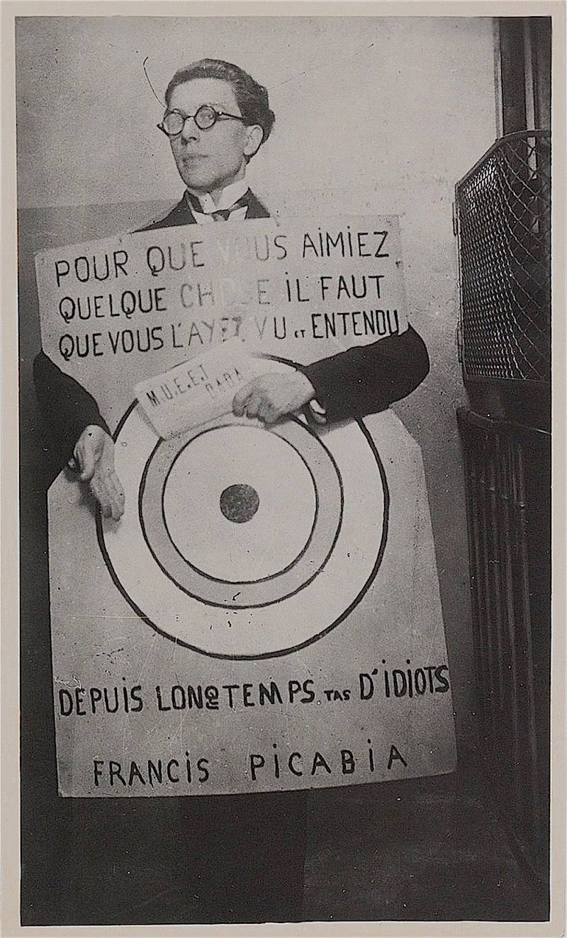 André Breton d’idiots | photo source – wikimedia commons