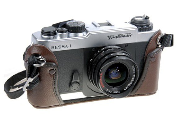 Lomopedia: Voigtländer Bessa L · Lomography