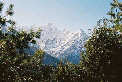 An Analog Everest Excursion: Nick Collingwood with Lomography Film