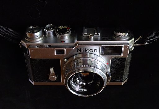 Lomopedia: Nikon S3