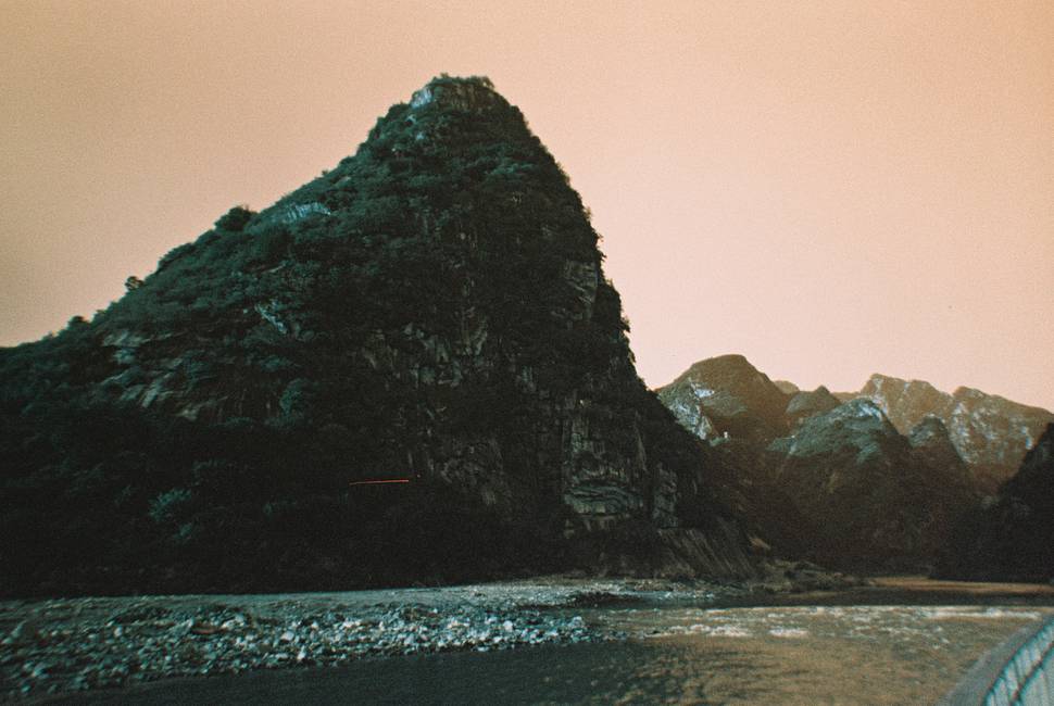 © 泥点子 ｜ 使用 Lomography Simple Use 易拍胶片相机（Turquoise 绿松石负片）拍摄