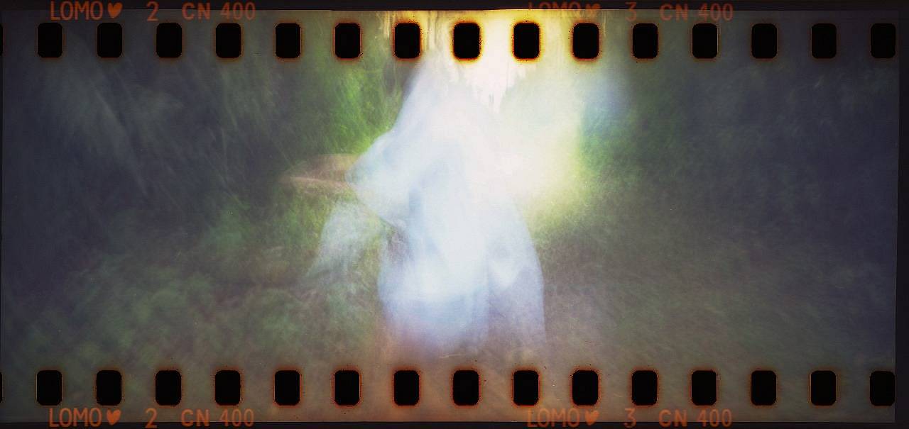 © Muhammad Abdul Aziz 使用 Sprocket Rocket 齿孔火箭 135 胶片相机