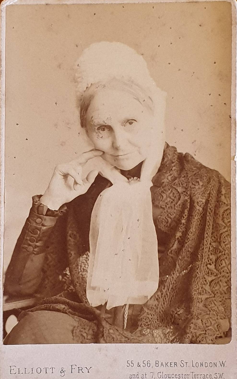 left: Carte de Visite of Sarah Harriet Selwyn via Wikimedia Commons | right: Carte de visite of Victorian Scottish soldier via Wikimedia Commons