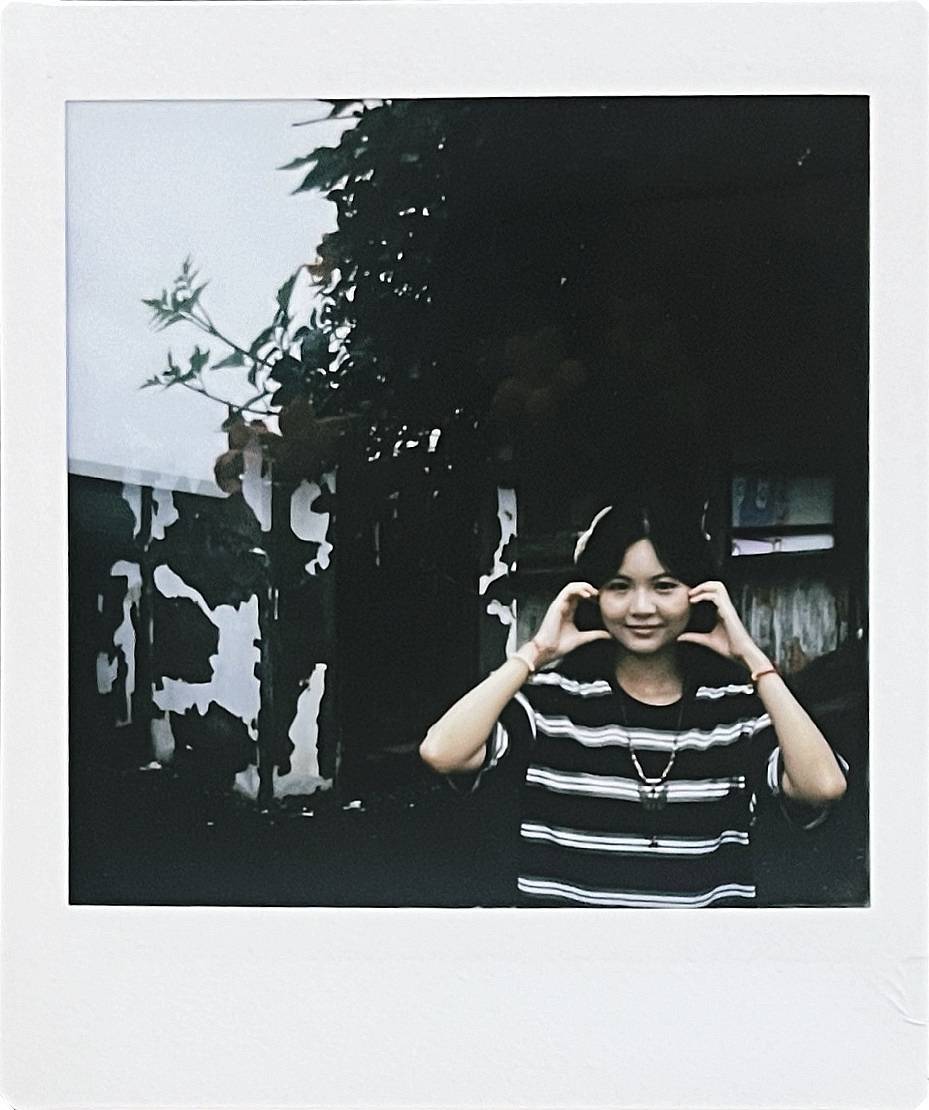 本次拍立得工作坊参与者作品，使用 Lomo'Instant Square 方形拍立得相机套装 - 梦幻庄园版 ，搭配 Splitzer 影像分割器 及 多重曝光功能 拍摄