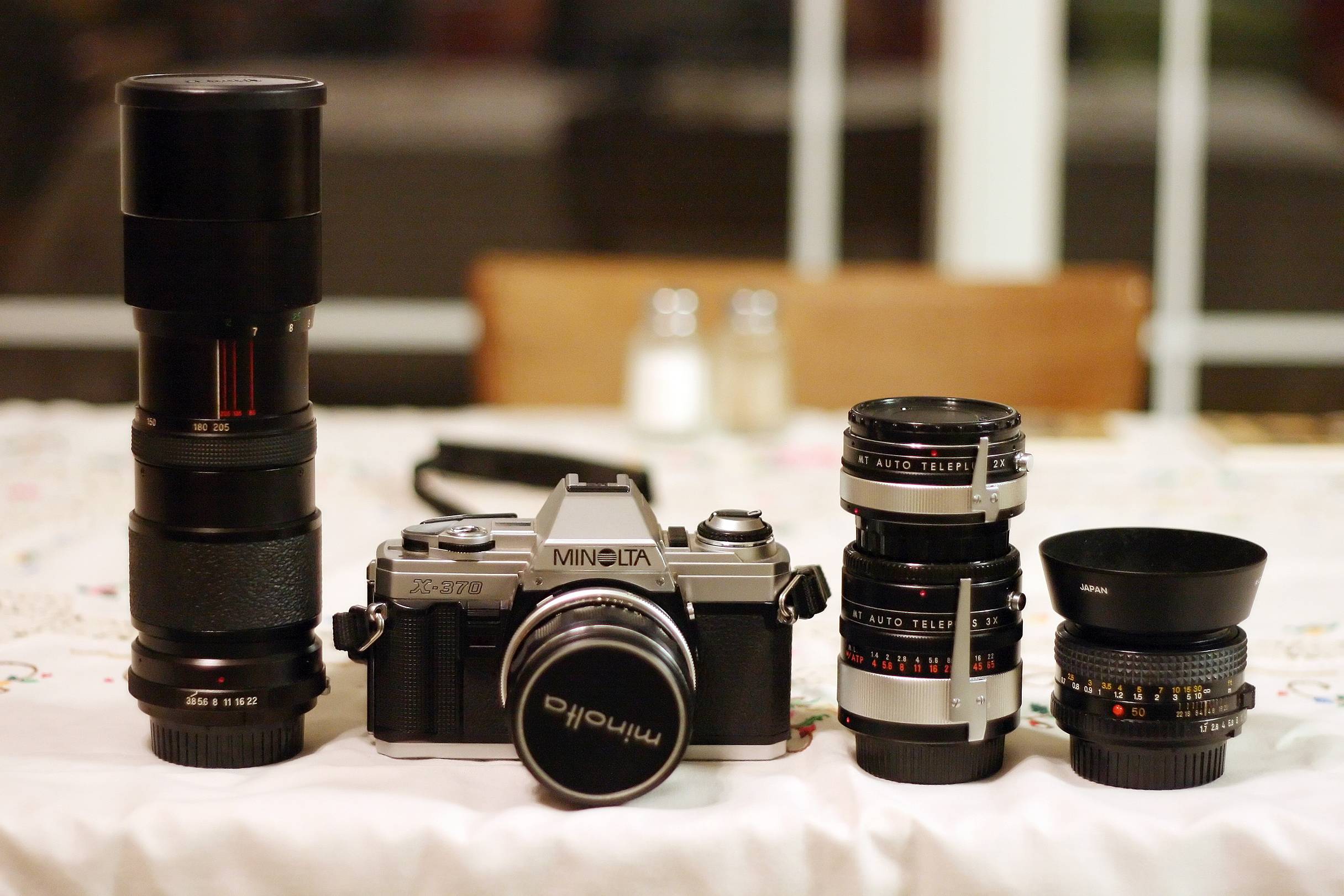 Minolta X-370: Great for the Novice and the Pro · Lomography